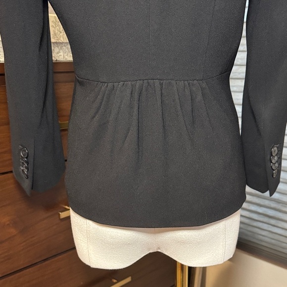 Woman's Ann Taylor Classic Black Blazer with 3/4 Sleeves. Size 2P - Picture 6 of 8